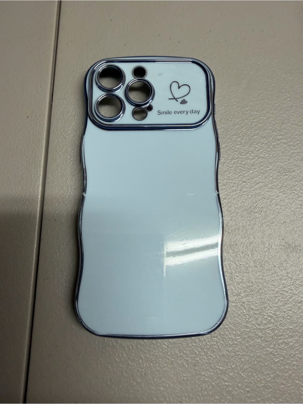 White 'Smile Every Day' Wavy Phone Case